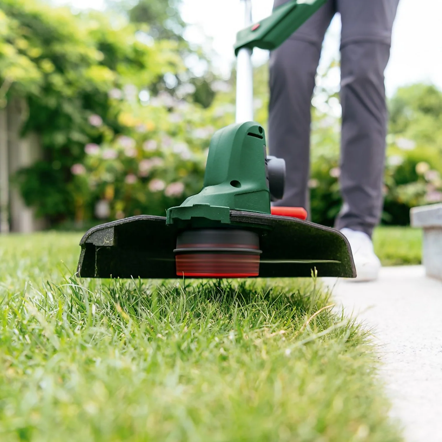 Bosch 18-260 26cm 18V UniversalGrassCut Grass Trimmer - Image 6