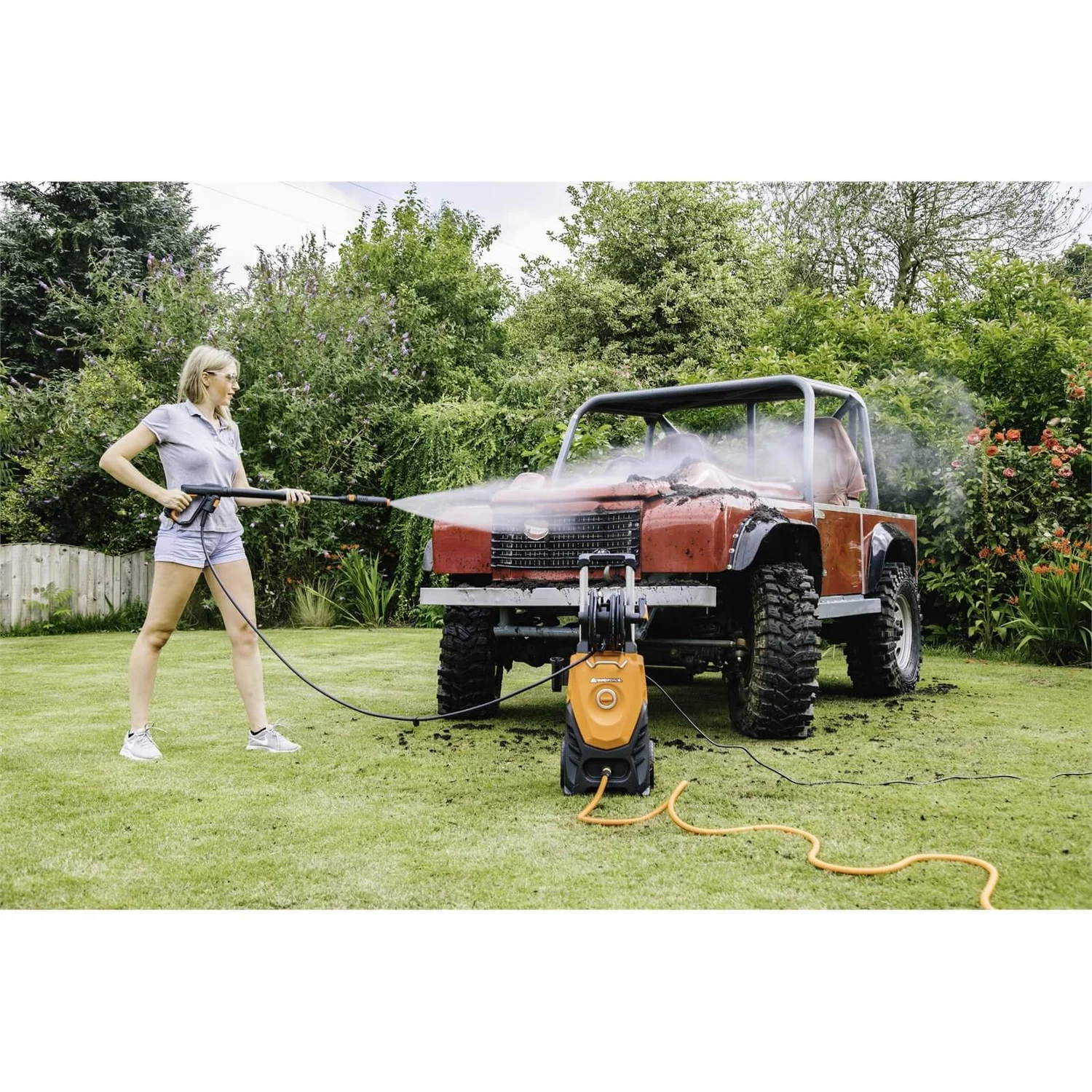 Yard Force 150 Bar 2000W High-Pressure Washer With Accessories - Image 2