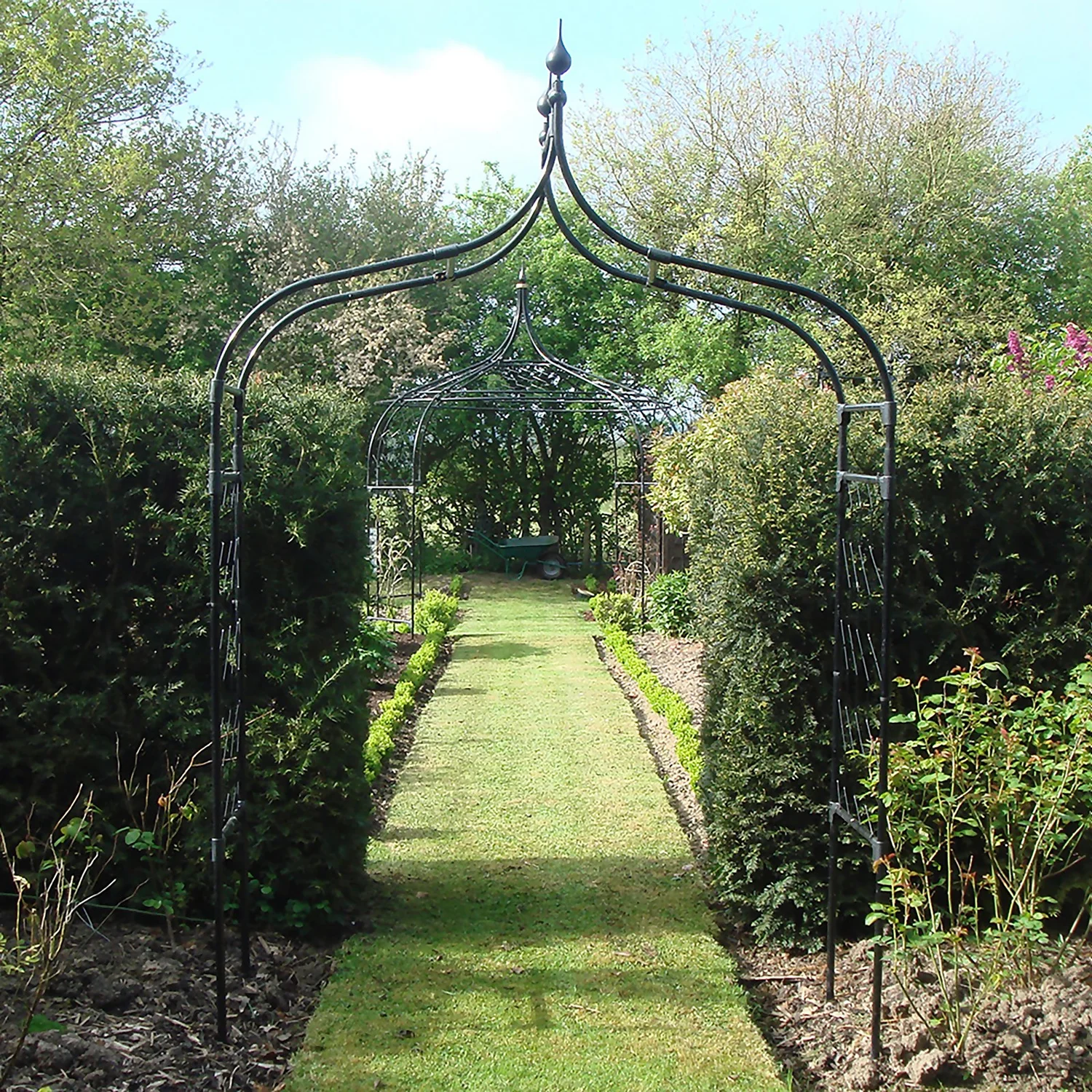 Agriframes Gothic Garden Arch - (H)2.4M X (W) 1.2m X (D)0.45m - Black - Image 2