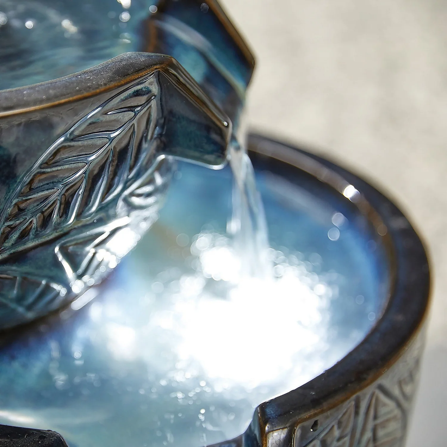 Stylish Fountain Fossil Leaf Water Feature With LEDs - Image 3