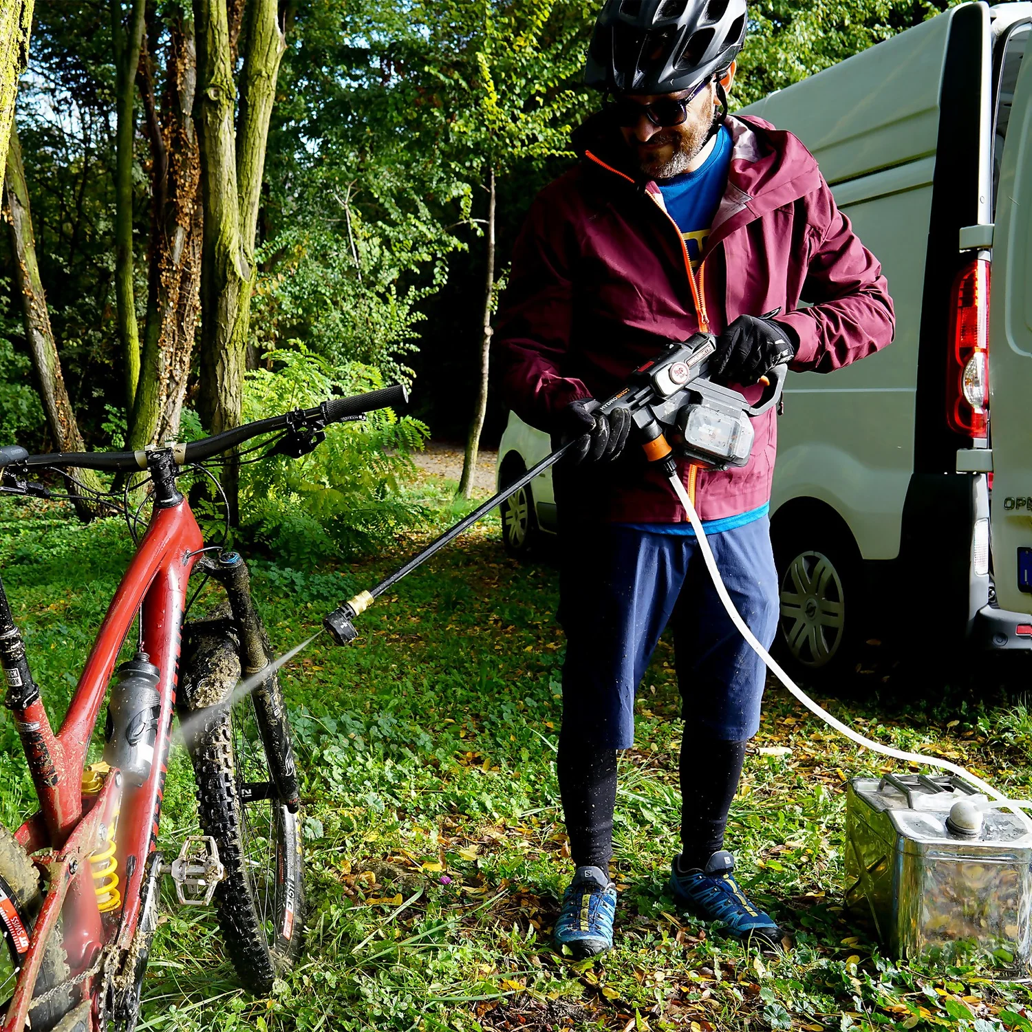 Worx Nitro Brushless Hydroshot Cordless Pressure Washer - Image 2
